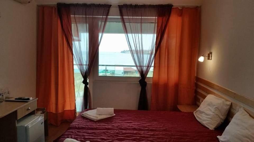 Hotel Lozite Sozopol Extérieur photo