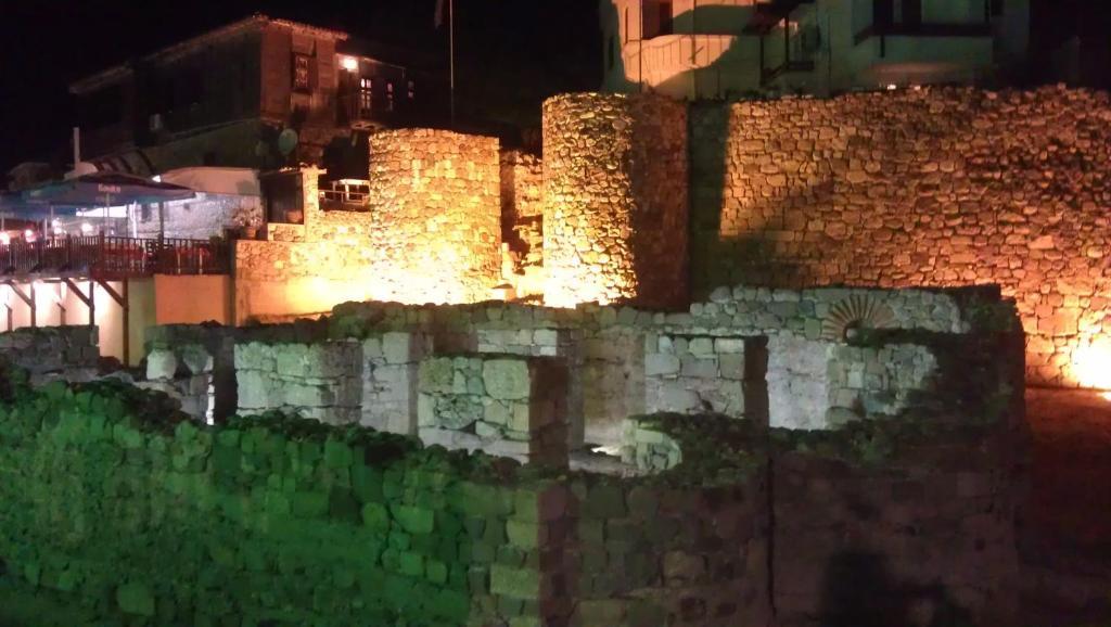 Hotel Lozite Sozopol Extérieur photo